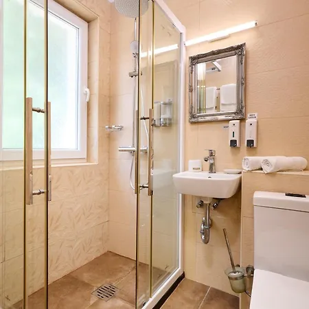 Art Boutique Hotel 2*