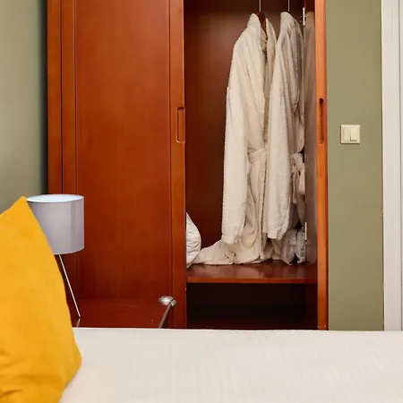 Art Boutique 2*